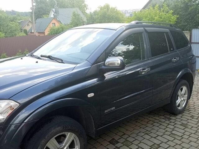 Серый Cанг Йонг Кирон, объемом двигателя 2 л и пробегом 300 тыс. км за 6500 $, фото 5 на Automoto.ua