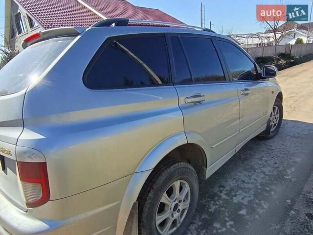 Сірий Cанг Йонг Kyron, об'ємом двигуна 2 л та пробігом 362 тис. км за 5000 $, фото 3 на Automoto.ua