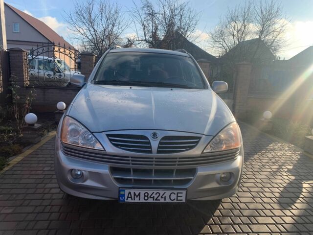 Сірий Cанг Йонг Kyron, об'ємом двигуна 2 л та пробігом 191 тис. км за 4300 $, фото 6 на Automoto.ua