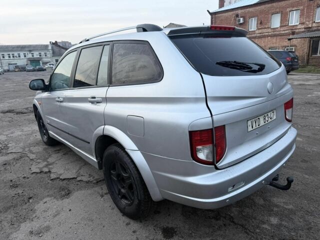 Сірий Cанг Йонг Kyron, об'ємом двигуна 2 л та пробігом 234 тис. км за 3500 $, фото 1 на Automoto.ua