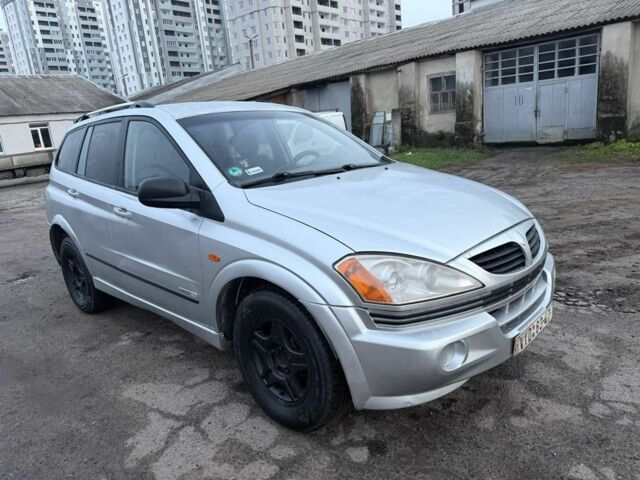 Сірий Cанг Йонг Kyron, об'ємом двигуна 2 л та пробігом 234 тис. км за 3500 $, фото 3 на Automoto.ua