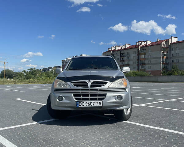 Серый Cанг Йонг Кирон, объемом двигателя 2 л и пробегом 241 тыс. км за 5500 $, фото 1 на Automoto.ua