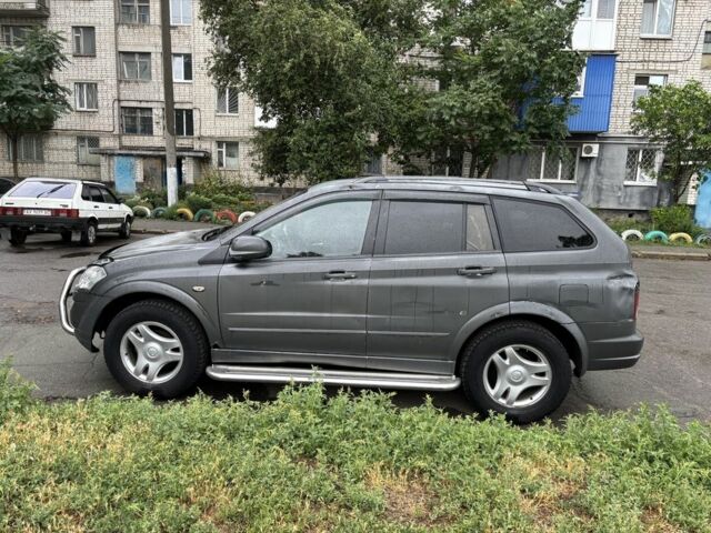 Серый Cанг Йонг Кирон, объемом двигателя 2 л и пробегом 300 тыс. км за 4300 $, фото 4 на Automoto.ua