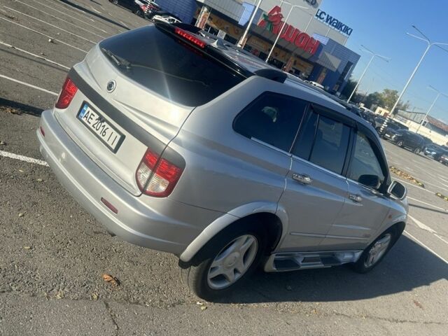 Сірий Cанг Йонг Kyron, об'ємом двигуна 2 л та пробігом 235 тис. км за 6500 $, фото 9 на Automoto.ua