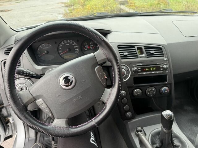 Серый Cанг Йонг Кирон, объемом двигателя 2 л и пробегом 185 тыс. км за 4637 $, фото 5 на Automoto.ua