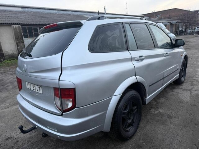 Сірий Cанг Йонг Kyron, об'ємом двигуна 2 л та пробігом 234 тис. км за 3500 $, фото 4 на Automoto.ua