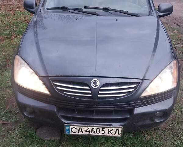 Сірий Cанг Йонг Kyron, об'ємом двигуна 2 л та пробігом 213 тис. км за 4600 $, фото 7 на Automoto.ua
