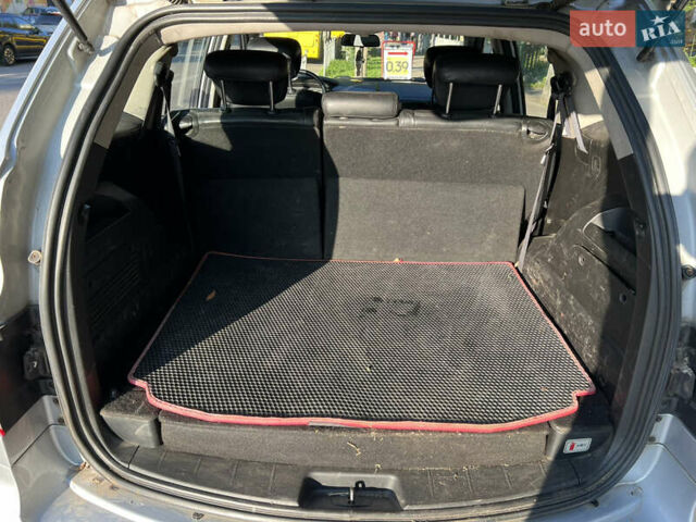 Сірий Cанг Йонг Kyron, об'ємом двигуна 2 л та пробігом 248 тис. км за 5900 $, фото 12 на Automoto.ua