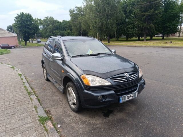 Серый Cанг Йонг Кирон, объемом двигателя 0 л и пробегом 227 тыс. км за 6200 $, фото 2 на Automoto.ua