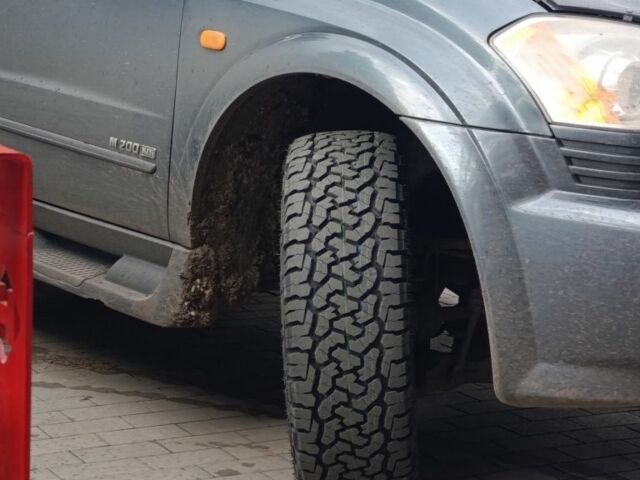 Серый Cанг Йонг Кирон, объемом двигателя 0 л и пробегом 227 тыс. км за 6200 $, фото 6 на Automoto.ua