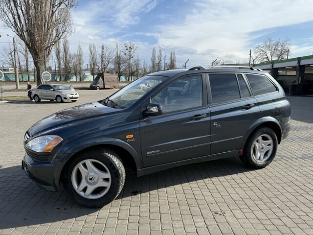 Сірий Cанг Йонг Kyron, об'ємом двигуна 2 л та пробігом 204 тис. км за 5286 $, фото 2 на Automoto.ua