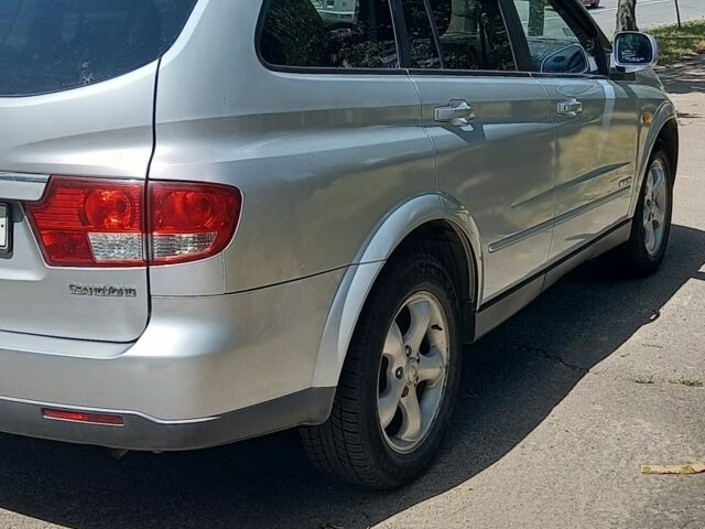 Серый Cанг Йонг Кирон, объемом двигателя 2 л и пробегом 206 тыс. км за 8500 $, фото 2 на Automoto.ua