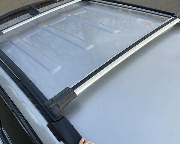 Сірий Cанг Йонг Kyron, об'ємом двигуна 2 л та пробігом 261 тис. км за 9000 $, фото 10 на Automoto.ua