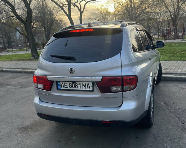 Сірий Cанг Йонг Kyron, об'ємом двигуна 2 л та пробігом 261 тис. км за 9000 $, фото 5 на Automoto.ua