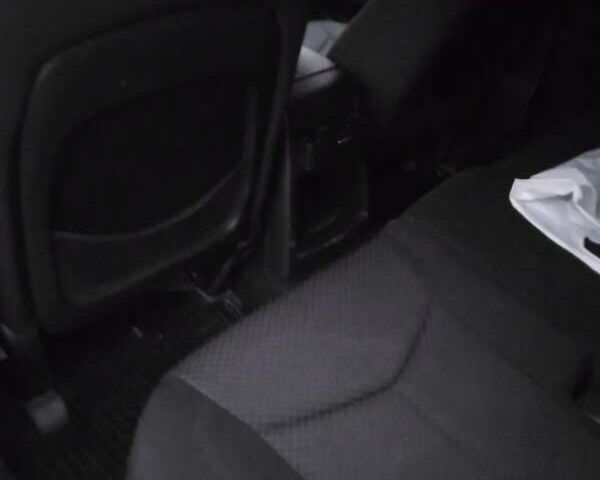 Сірий Cанг Йонг Kyron, об'ємом двигуна 2 л та пробігом 260 тис. км за 6400 $, фото 10 на Automoto.ua