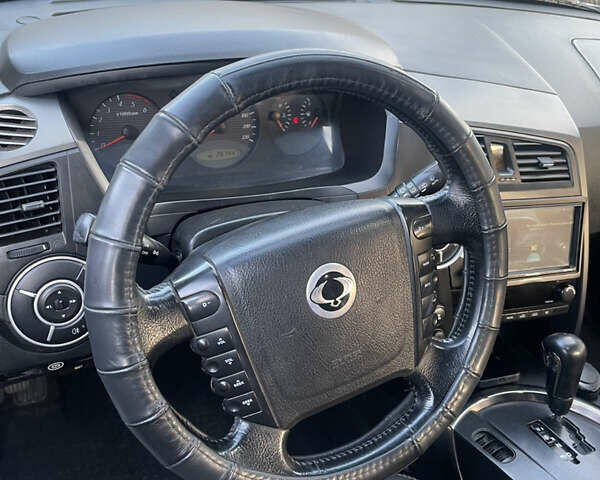 Сірий Cанг Йонг Kyron, об'ємом двигуна 2 л та пробігом 261 тис. км за 9000 $, фото 20 на Automoto.ua