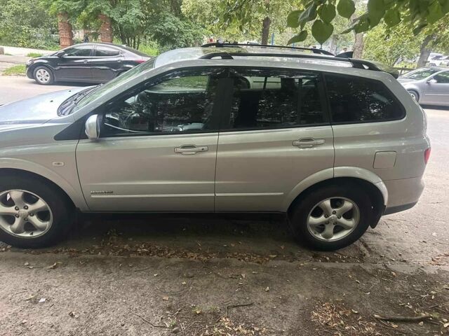 Сірий Cанг Йонг Kyron, об'ємом двигуна 2 л та пробігом 180 тис. км за 7300 $, фото 10 на Automoto.ua