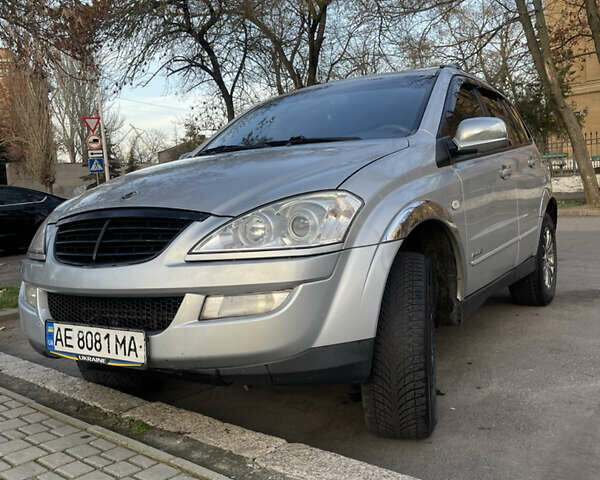 Сірий Cанг Йонг Kyron, об'ємом двигуна 2 л та пробігом 261 тис. км за 9000 $, фото 3 на Automoto.ua