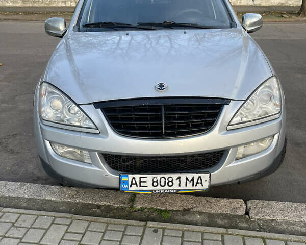 Сірий Cанг Йонг Kyron, об'ємом двигуна 2 л та пробігом 261 тис. км за 9000 $, фото 2 на Automoto.ua