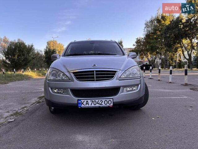 Сірий Cанг Йонг Kyron, об'ємом двигуна 2 л та пробігом 339 тис. км за 5250 $, фото 2 на Automoto.ua