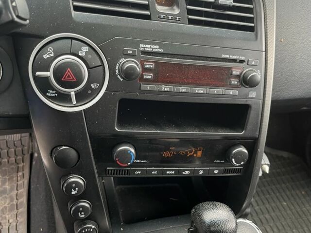 Серый Cанг Йонг Кирон, объемом двигателя 2.7 л и пробегом 275 тыс. км за 5000 $, фото 6 на Automoto.ua