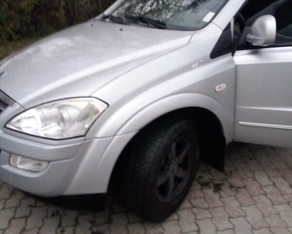 Сірий Cанг Йонг Kyron, об'ємом двигуна 2 л та пробігом 260 тис. км за 6400 $, фото 5 на Automoto.ua