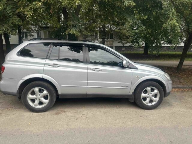 Сірий Cанг Йонг Kyron, об'ємом двигуна 2 л та пробігом 180 тис. км за 7300 $, фото 1 на Automoto.ua