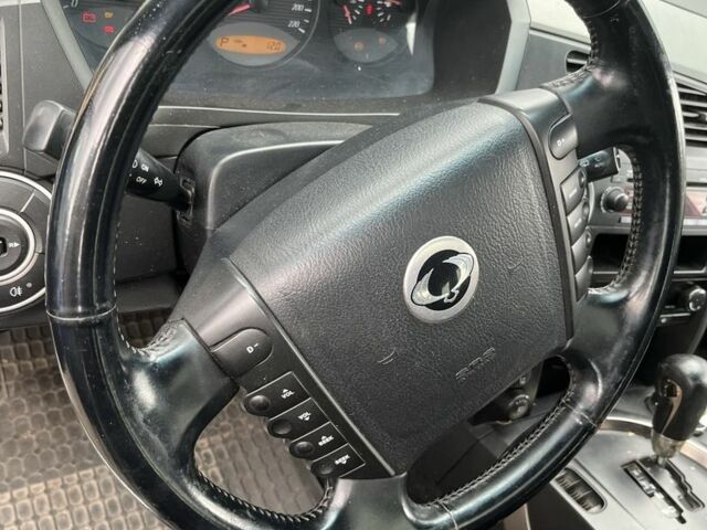 Серый Cанг Йонг Кирон, объемом двигателя 2.7 л и пробегом 275 тыс. км за 5000 $, фото 5 на Automoto.ua