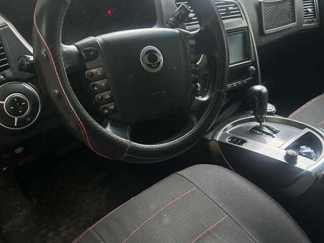 Сірий Cанг Йонг Kyron, об'ємом двигуна 2 л та пробігом 180 тис. км за 7300 $, фото 8 на Automoto.ua