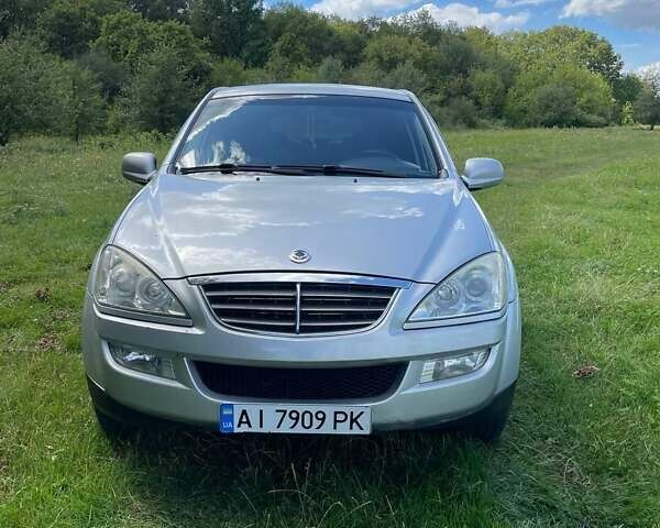 Сірий Cанг Йонг Kyron, об'ємом двигуна 2 л та пробігом 244 тис. км за 7200 $, фото 7 на Automoto.ua