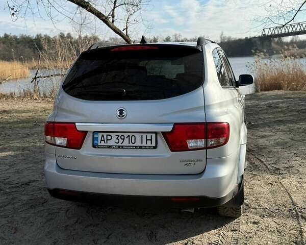 Сірий Cанг Йонг Kyron, об'ємом двигуна 2.3 л та пробігом 160 тис. км за 7600 $, фото 1 на Automoto.ua