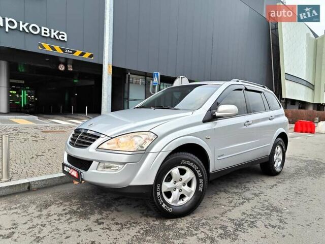 Серый Cанг Йонг Кирон, объемом двигателя 2.3 л и пробегом 163 тыс. км за 5990 $, фото 10 на Automoto.ua