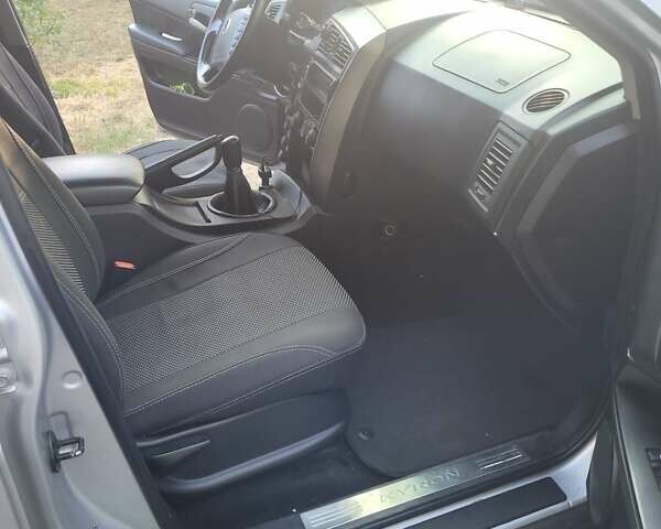 Cанг Йонг Kyron 2010 у Києві на Automoto.ua Сірий Cанг Йонг Kyron, об'ємом двигуна 2 л та пробігом 178 тис. км за 7200 $, фото 12 на Automoto.ua