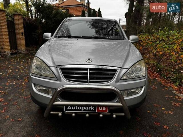 Серый Cанг Йонг Кирон, объемом двигателя 2 л и пробегом 220 тыс. км за 8390 $, фото 1 на Automoto.ua