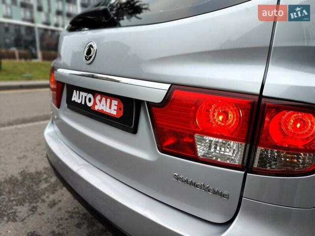 Серый Cанг Йонг Кирон, объемом двигателя 2.3 л и пробегом 163 тыс. км за 5990 $, фото 18 на Automoto.ua