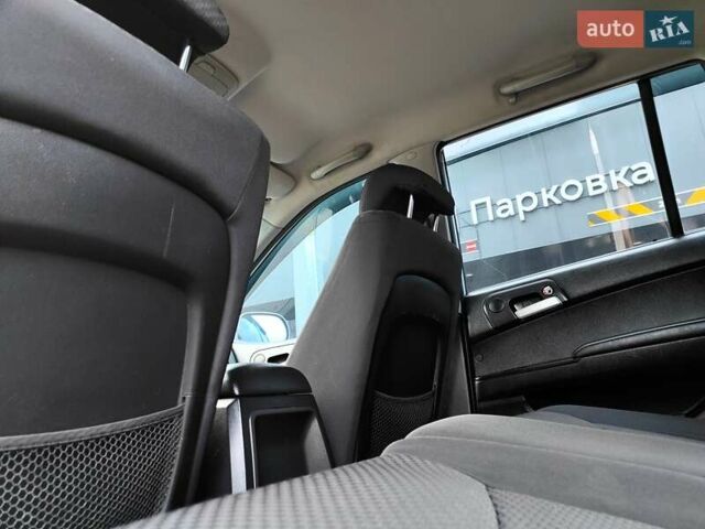 Серый Cанг Йонг Кирон, объемом двигателя 2.3 л и пробегом 163 тыс. км за 5990 $, фото 45 на Automoto.ua