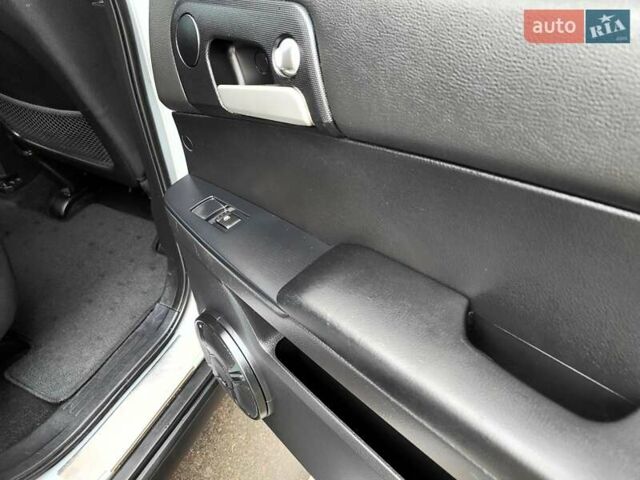 Серый Cанг Йонг Кирон, объемом двигателя 2.3 л и пробегом 163 тыс. км за 5990 $, фото 56 на Automoto.ua