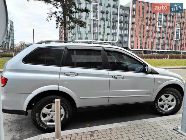 Серый Cанг Йонг Кирон, объемом двигателя 2.3 л и пробегом 163 тыс. км за 5990 $, фото 25 на Automoto.ua