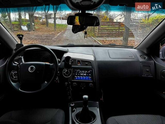 Серый Cанг Йонг Кирон, объемом двигателя 2 л и пробегом 220 тыс. км за 8390 $, фото 22 на Automoto.ua