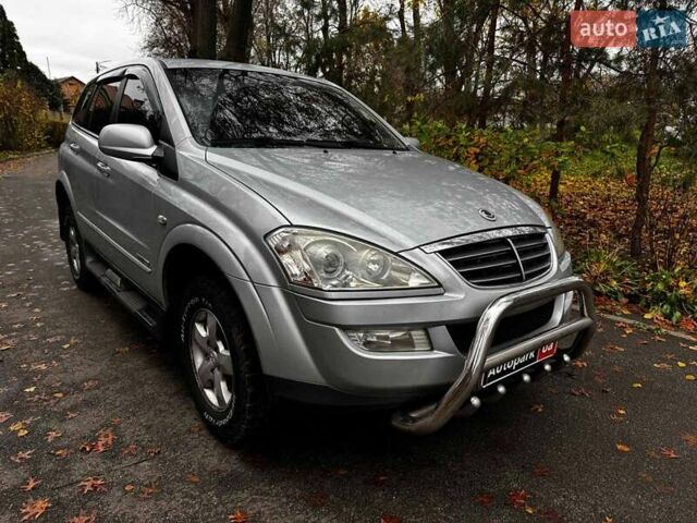 Серый Cанг Йонг Кирон, объемом двигателя 2 л и пробегом 220 тыс. км за 8390 $, фото 2 на Automoto.ua