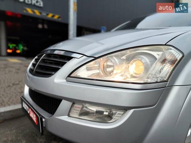 Серый Cанг Йонг Кирон, объемом двигателя 2.3 л и пробегом 163 тыс. км за 5990 $, фото 1 на Automoto.ua