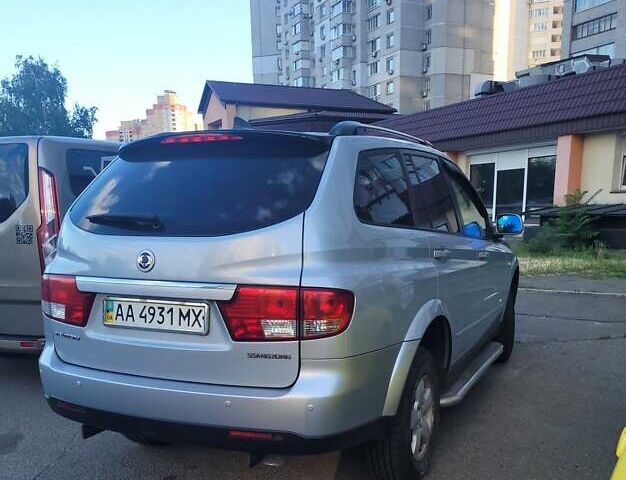 Cанг Йонг Kyron 2010 у Києві на Automoto.ua Сірий Cанг Йонг Kyron, об'ємом двигуна 2 л та пробігом 178 тис. км за 7200 $, фото 4 на Automoto.ua