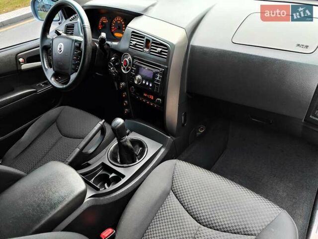 Серый Cанг Йонг Кирон, объемом двигателя 2.3 л и пробегом 163 тыс. км за 5990 $, фото 49 на Automoto.ua