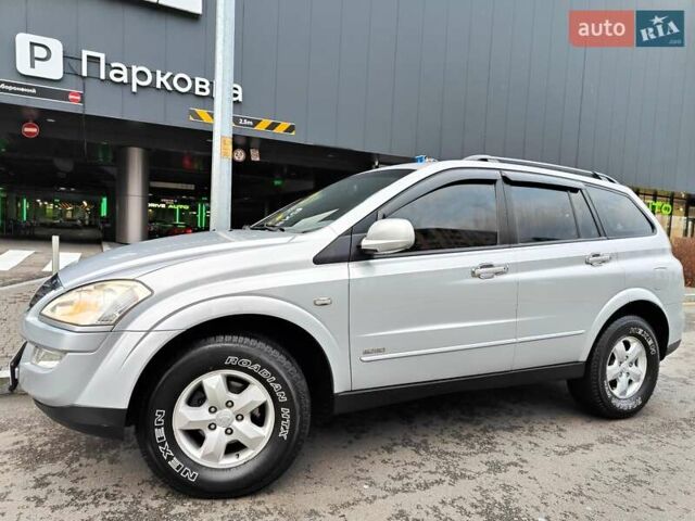 Серый Cанг Йонг Кирон, объемом двигателя 2.3 л и пробегом 163 тыс. км за 5990 $, фото 8 на Automoto.ua