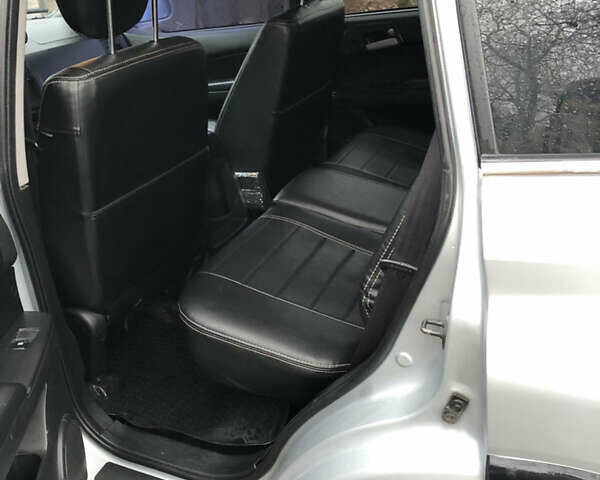 Серый Cанг Йонг Кирон, объемом двигателя 2 л и пробегом 142 тыс. км за 7500 $, фото 17 на Automoto.ua