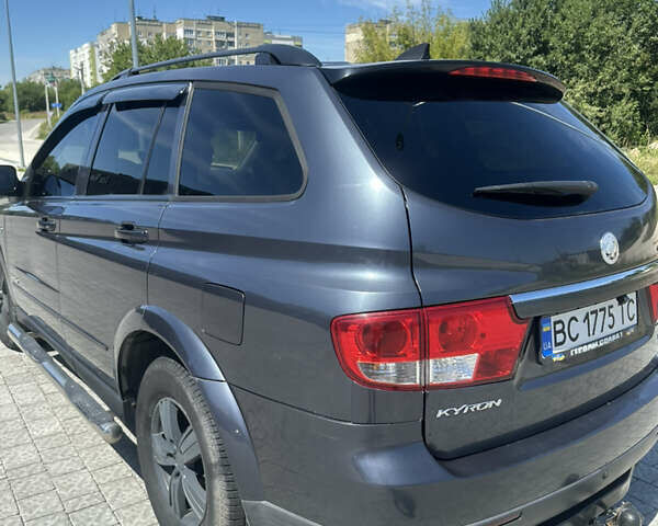 Сірий Cанг Йонг Kyron, об'ємом двигуна 2 л та пробігом 182 тис. км за 9600 $, фото 7 на Automoto.ua