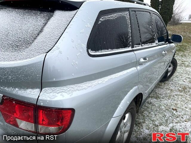 Серый Cанг Йонг Кирон, объемом двигателя 2 л и пробегом 200 тыс. км за 9000 $, фото 8 на Automoto.ua