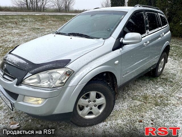 Серый Cанг Йонг Кирон, объемом двигателя 2 л и пробегом 200 тыс. км за 9000 $, фото 6 на Automoto.ua