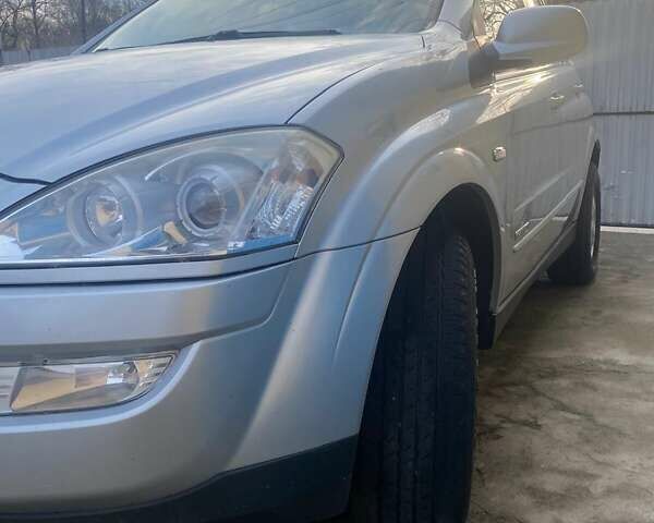 Сірий Cанг Йонг Kyron, об'ємом двигуна 2 л та пробігом 241 тис. км за 7550 $, фото 42 на Automoto.ua