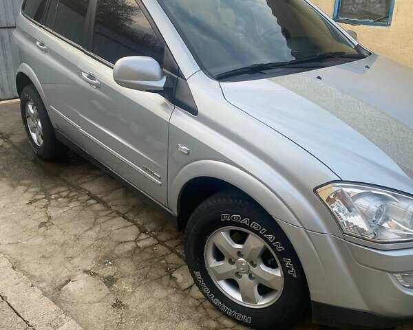 Сірий Cанг Йонг Kyron, об'ємом двигуна 2 л та пробігом 241 тис. км за 7550 $, фото 11 на Automoto.ua